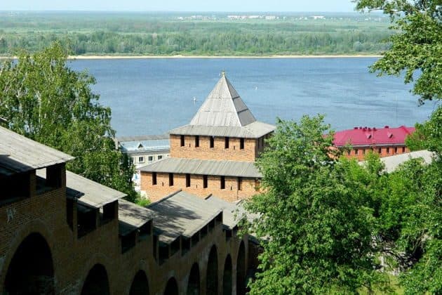 Обзорная пешеходная экскурсия по городу "Влюбиться в Нижний"