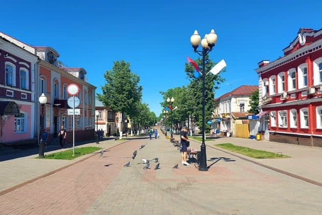 Из Нижнего Новгорода в Семенов: Экскурсия на фабрику Хохломской росписи
