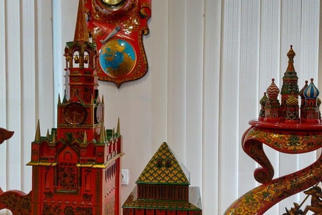 Из Нижнего Новгорода в Семенов: Экскурсия на фабрику Хохломской росписи
