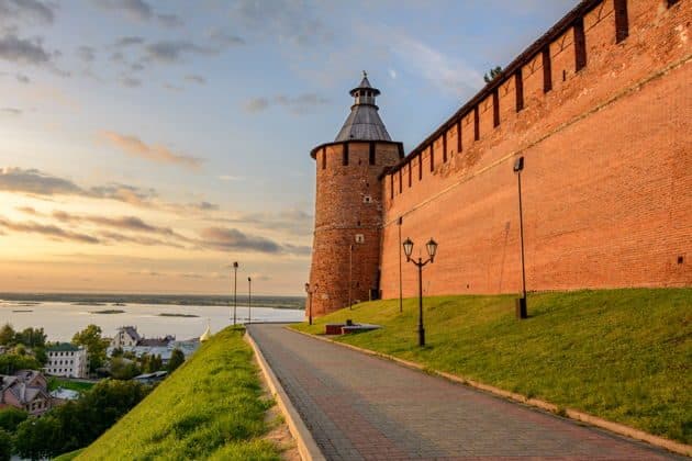 От сердца города к лучшей по красоте улице Рождественской