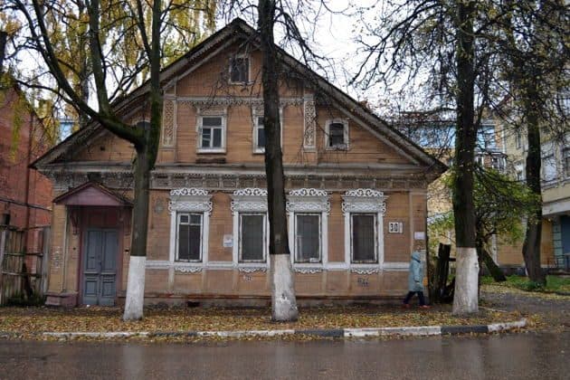 Деревянное зодчество и дорюриковичское городище прямо в Нижнем Новгороде