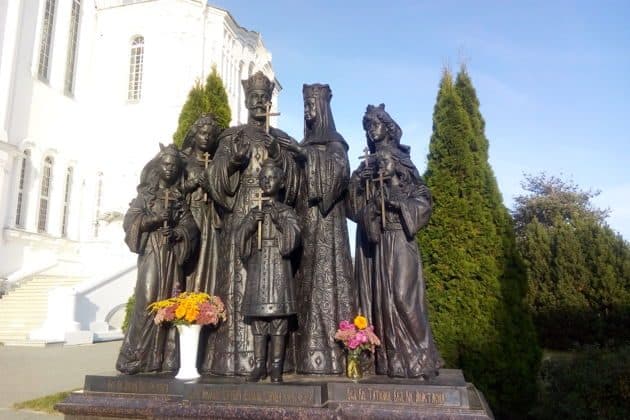 К святыням Дивеево и в уездный город Арзамас