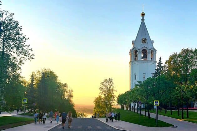 Индивидуальная обзорная экскурсия по городу на минивэне до 7 человек