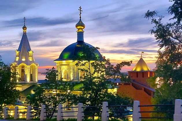 Индивидуальная обзорная экскурсия по городу на минивэне до 7 человек
