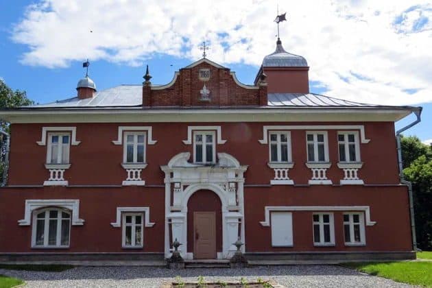 Экскурсия в усадьбы Пашковых и Жомини
