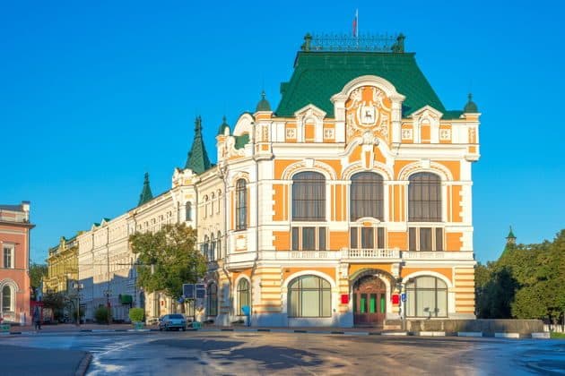 Золотой треугольник Нижнего Новгорода. 800 лет за три часа.
