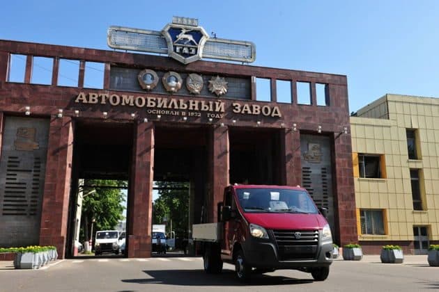 Советский Горький. Автомобиль, самолеты, корабли, паровозы.