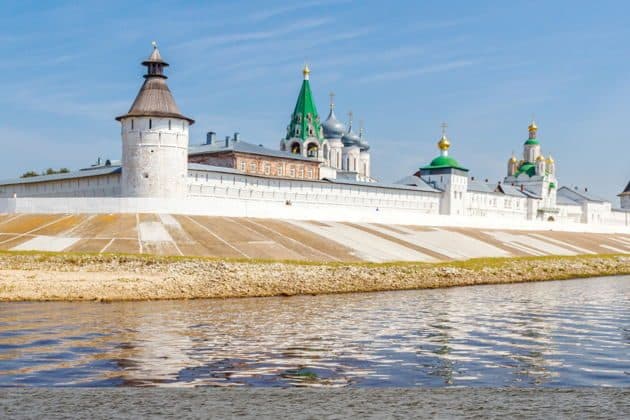 Макарьевский монастырь: от ярмарки до ярмарки. Плюс Канатная дорога.