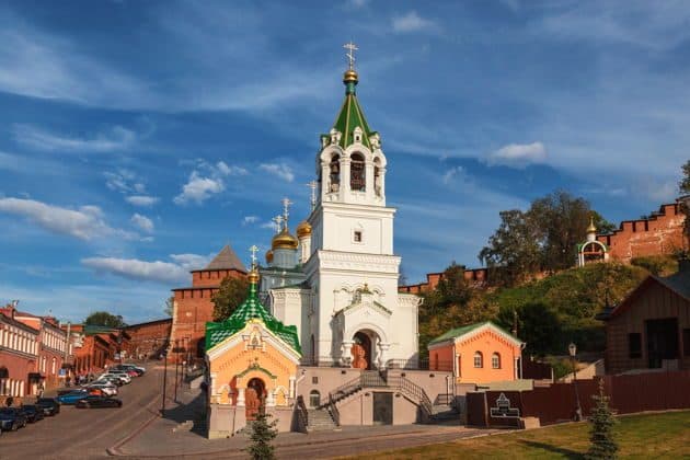 Улица Рождественская. Прогулка сквозь века