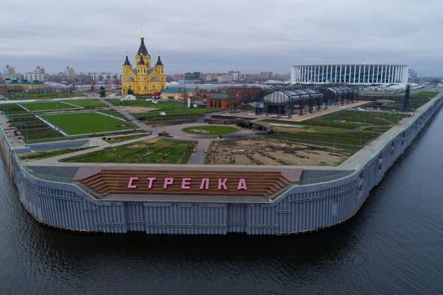 «Город Горький»: экскурсионный рейс на теплоходах «Москва-143»/«Москва-198»