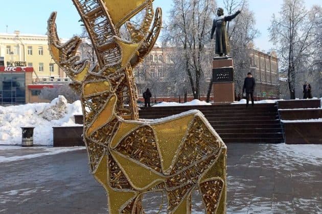 «Новогодний калейдоскоп»: обзорная экскурсия на транспорте туристов