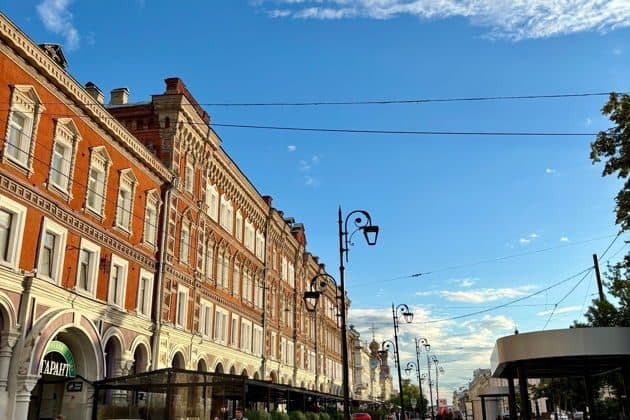 Променад по Рождественской и Кожевенной: тайны, легенды, судьбы