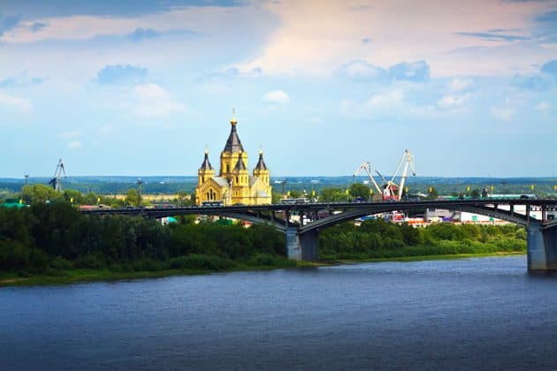 «Открытая Стрелка»: экскурсионные рейсы на теплоходе «Нева-4»